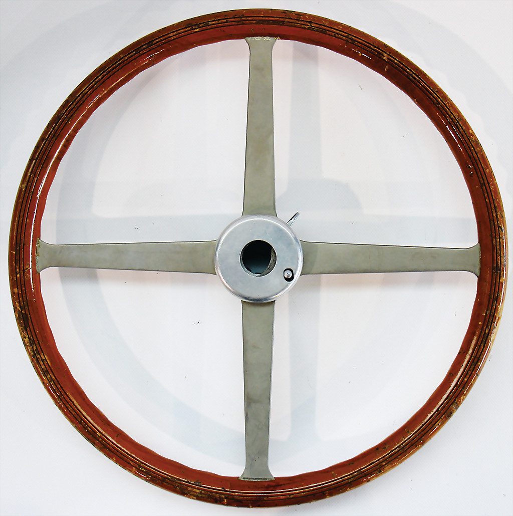 Steering wheel Mercedes Benz W194 - result 11.000 €